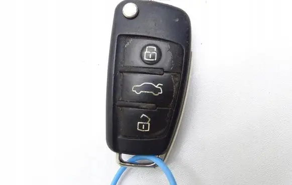Audi A5 8T 8F Ignition key/card 8X0837220D