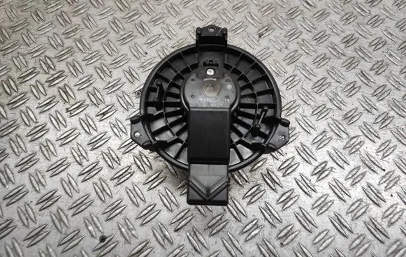 Toyota Yaris Heater fan/blower AV2727000311 12V7A13