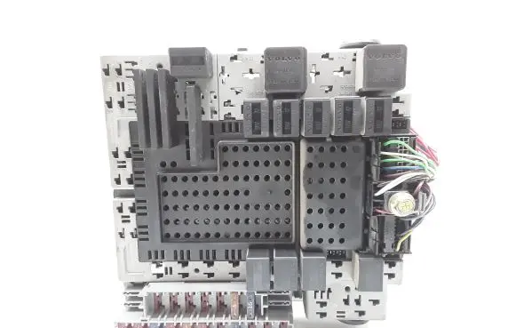 Volvo S60 Fuse module 8676286 8645729