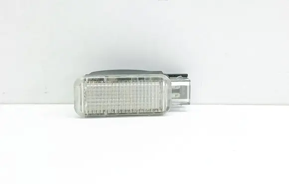 Volkswagen PASSAT B5.5 Other interior light 3B0947415B