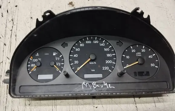 Mercedes-Benz ML W163 Speedometer (instrument cluster)
