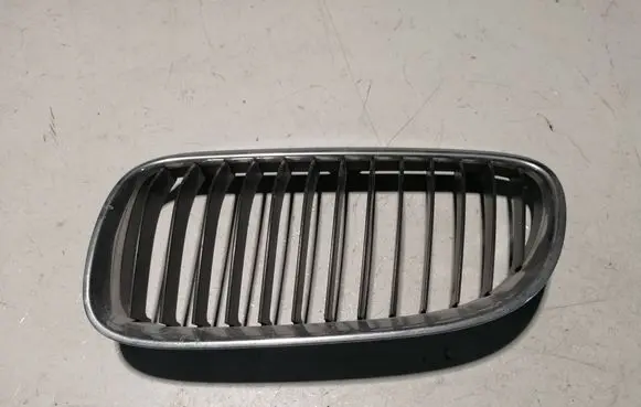 BMW 3 E92 E93 Front bumper upper radiator grill 7254971 7254969 51137254969