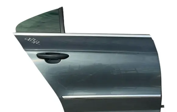 Volkswagen PASSAT CC Rear door 