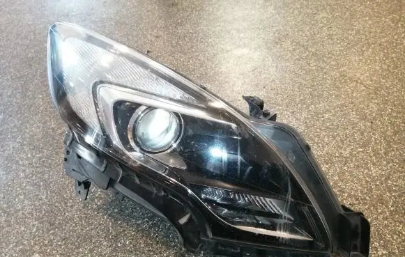 Opel Zafira C Headlight/headlamp 13399859 0301263202