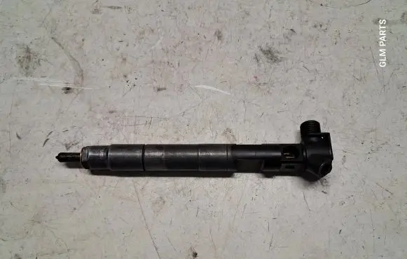 Mercedes-Benz E W212 Fuel injector A6510704987