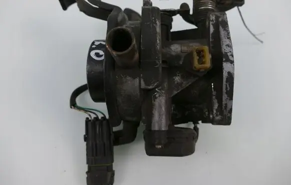 Renault Espace III Throttle valve F18375