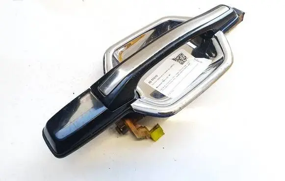 Mitsubishi Pajero Front door exterior handle 