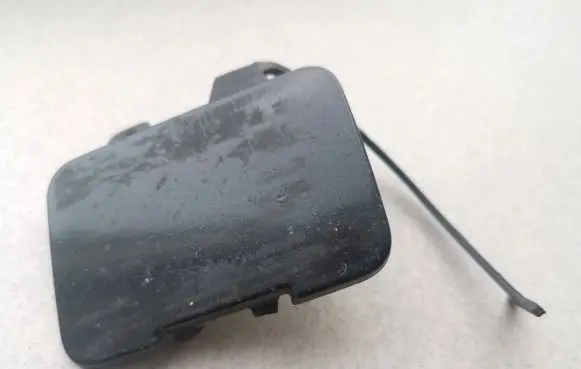Volvo S60 Front tow hook cap/cover 08693742