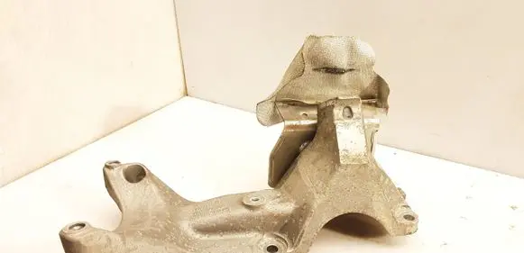 Audi A6 S6 C7 4G Engine mounting bracket 4G0199307