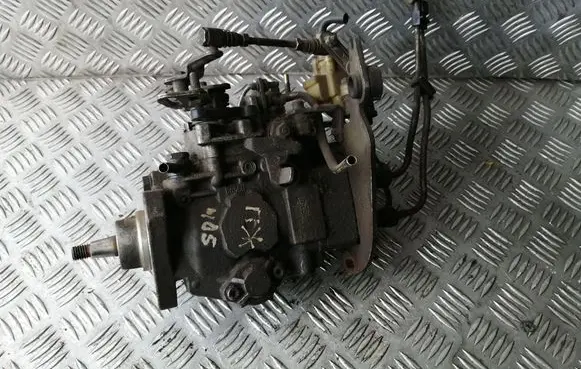 Fuel injection high pressure pump