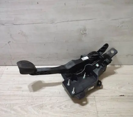 Opel Corsa F Brake pedal 9824311680