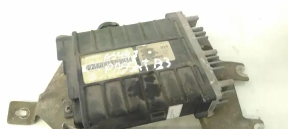 Volkswagen PASSAT B3 Engine control unit/module 443907311b 0261200261