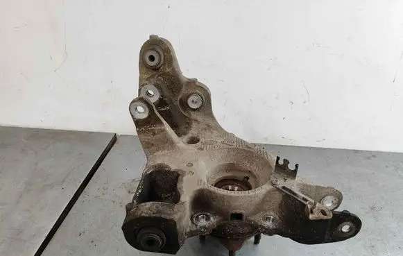 Jaguar XE Rear wheel hub spindle/knuckle T4N33233 T4N16150