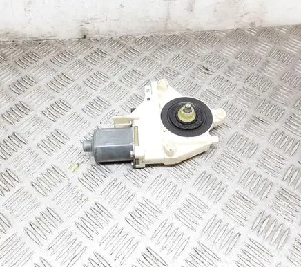 Renault Fluence Rear door window regulator motor 0130822583 918494100 827310013R
