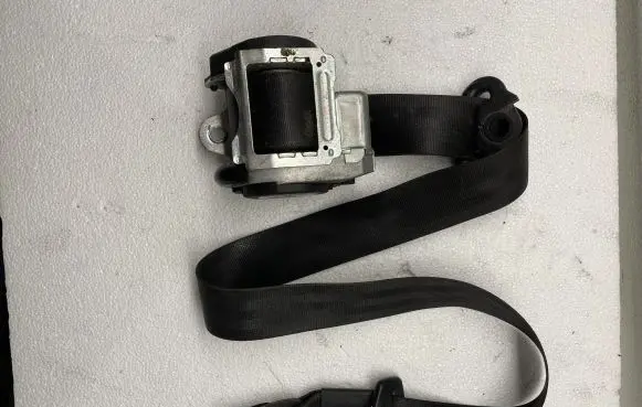 Audi A6 S6 C6 4F Front seatbelt 4F0857706A