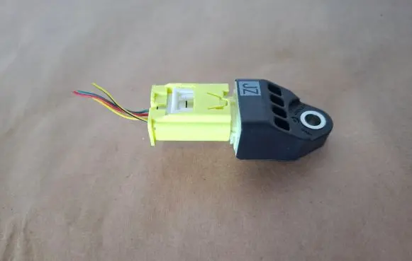Lexus NX Airbag deployment crash/impact sensor 8983178020