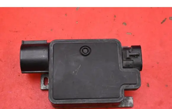 Ford Kuga I Relay mounting block 940002904