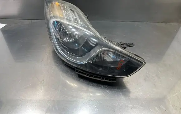 Hyundai ix20 Headlight/headlamp 921021kxxx