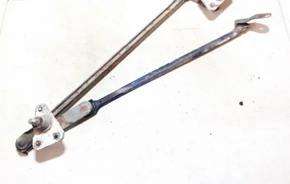 Chevrolet Kalos Front wiper linkage and motor
