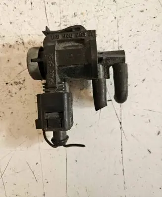 Audi A6 S6 C6 4F Turbo solenoid valve 1K0906283A