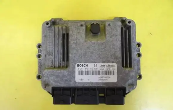 Renault Laguna II Engine control unit/module 0281012212 8200504296