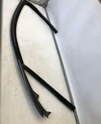 Mercedes-Benz GLE W167 Rubber seal front door window/glass A1677251300