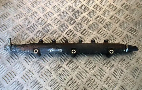 Volvo XC90 Fuel main line pipe 30622085 000580L1 0445215015