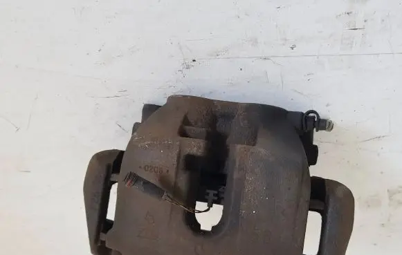 Mercedes-Benz R W251 Front brake caliper 68152401