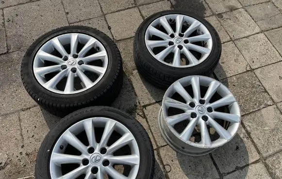 Lexus IS 220D-250-350 R17 alloy rim 