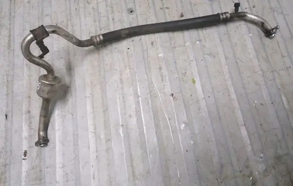 KIA Carens II Air conditioning (A/C) pipe/hose
