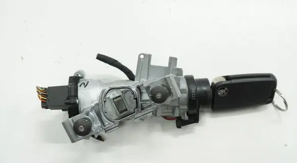 Skoda Octavia Mk3 (5E) Ignition lock 1K0905851ACR 1K0905851