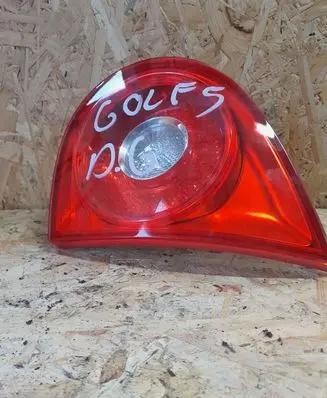 Volkswagen Golf V Tailgate rear/tail lights 028500204 1K6945094E