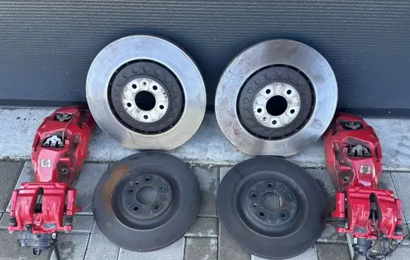 Audi Q8 Brake discs and calipers set 