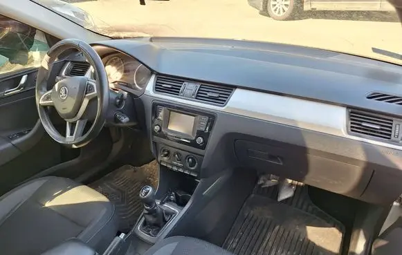 Skoda Rapid (NH) Dashboard SKODARAPID 5JA NH3