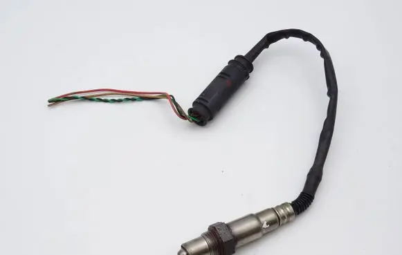 Mercedes-Benz E W210 Lambda probe sensor 0015406017