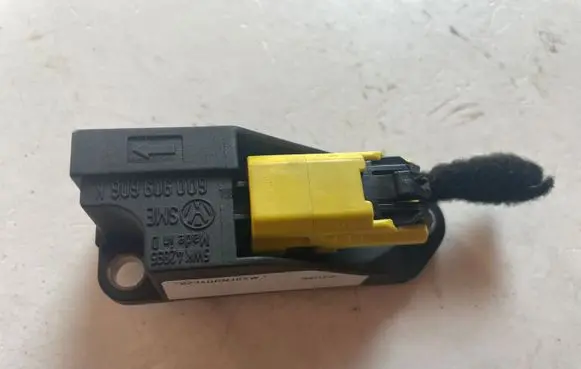 Volkswagen Polo IV 9N3 Airbag deployment crash/impact sensor 6Q0909606K