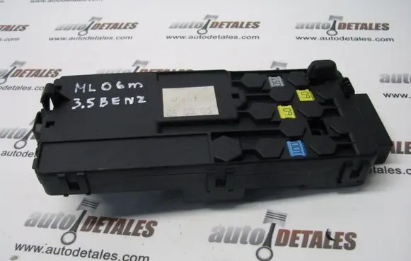 Mercedes-Benz GL X164 Fuse module A2115452601