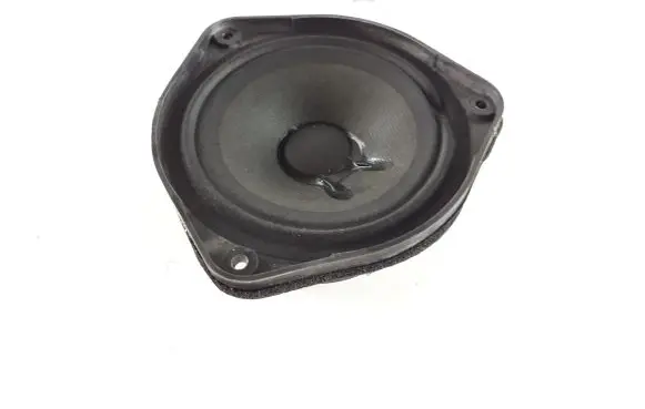 Audi A6 S6 C5 4B Subwoofer speaker A3272A350643U176