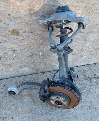 Audi A5 8T 8F Front wheel hub spindle knuckle