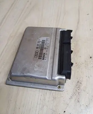 Audi A6 S6 C4 4A Engine control unit/module 4B0907552A 26SA4963 0261204688