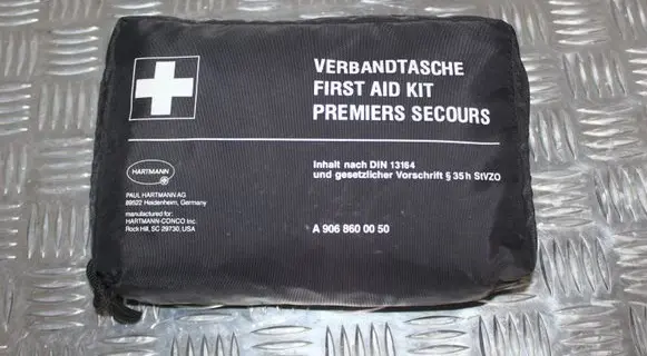 Mercedes-Benz Sprinter W906 First aid kit A9068600050