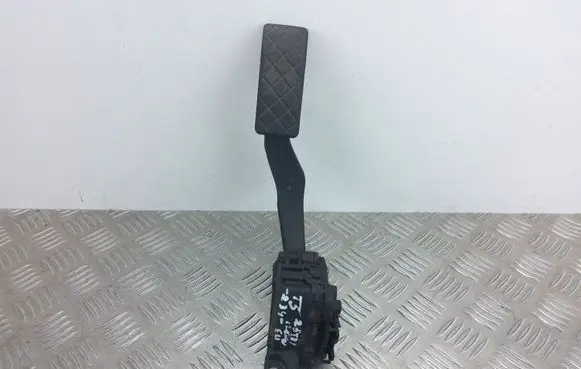 Volkswagen Transporter - Caravelle T5 Accelerator throttle pedal 7H1721503D