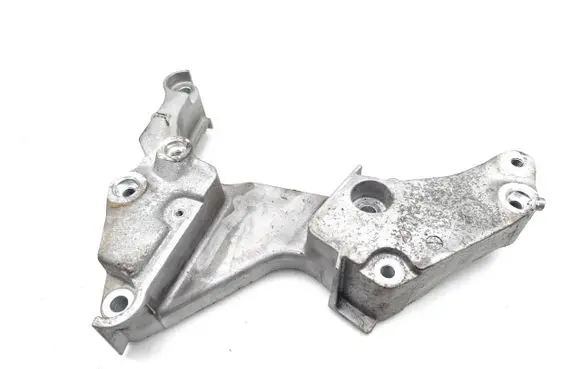 Seat Leon IV Engine mounting bracket 