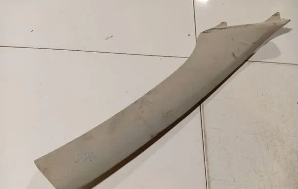 Toyota Avensis T250 (C) pillar trim 6221105020