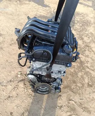 Peugeot 208 I Engine swap HM01