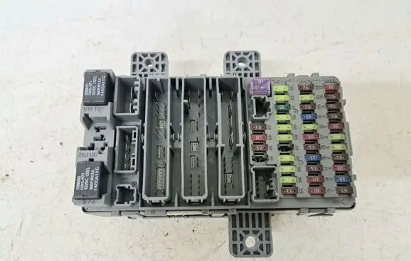 Honda Civic Fuse module