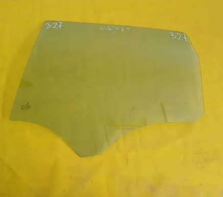 Mercedes-Benz A W169 Rear door window glass