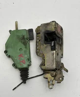 Volkswagen Multivan T4 Front door lock 701959781 701837015D