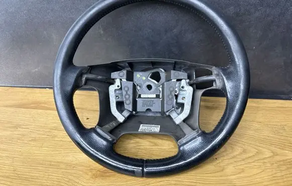 Volvo V70 Steering wheel 9491847