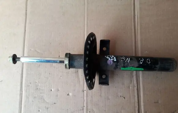 Renault Megane II Front shock absorber/damper 8200335187